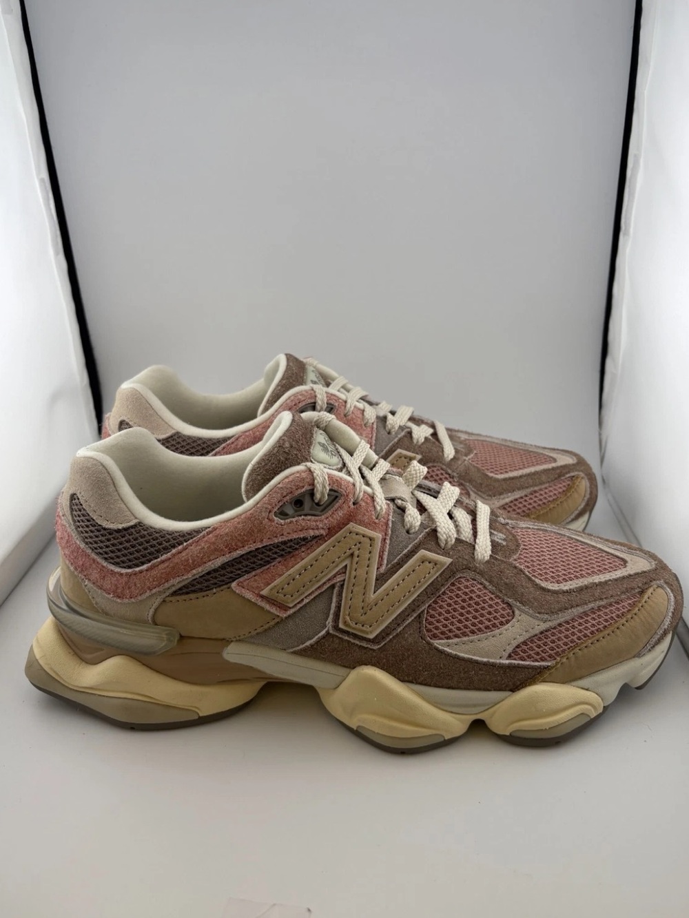 New Balance 9060 Landslide Mushroom U9060NTB mens Size 9.5 women’s 11
